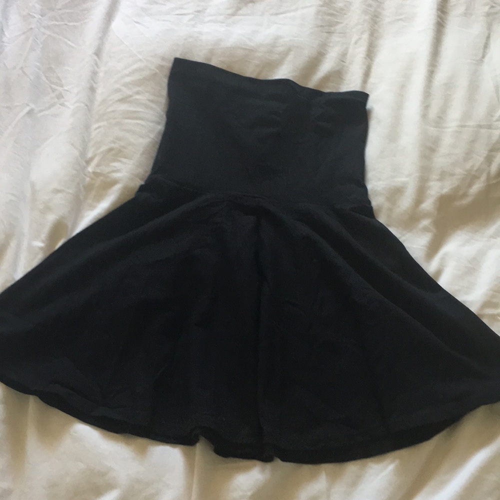 AMERICAN APPAREL never worn skirt